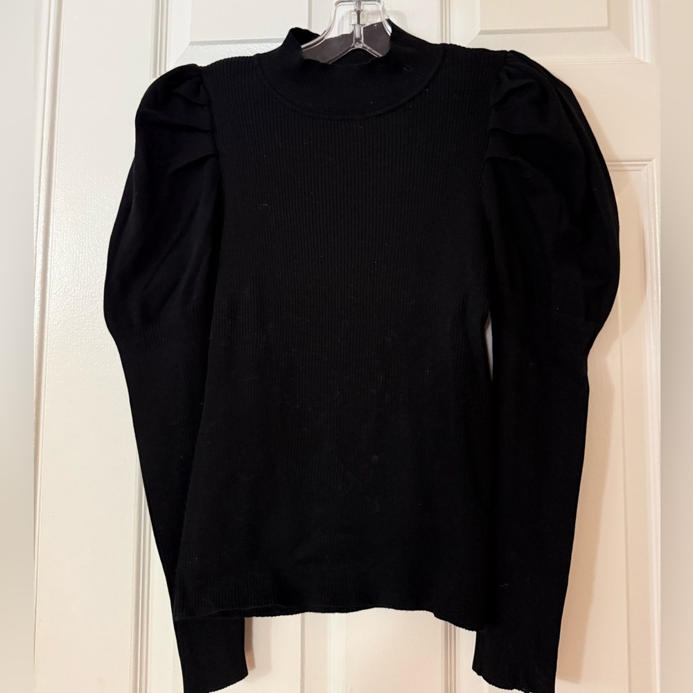 T224- QED London Black Puff Sleeve Blouse